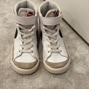 Nike Kids High-Top Sneakers - White, Gray, and Black